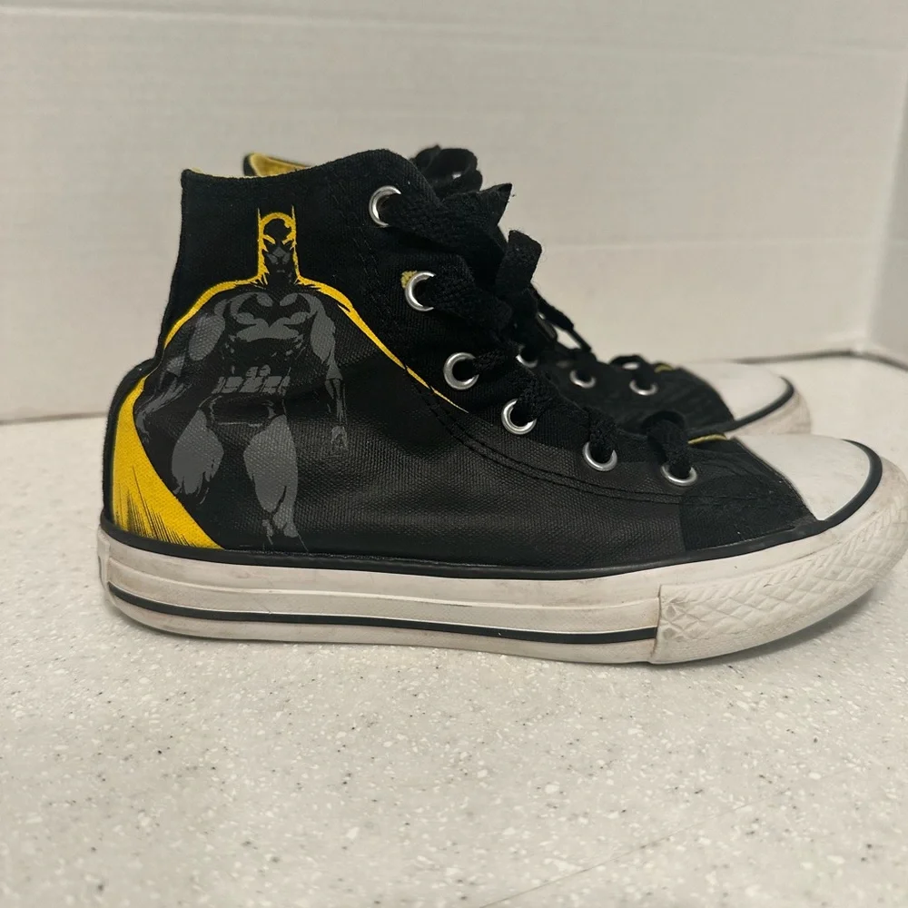 Converse All Star Chuck Taylor High-Top Sneakers Black Yellow Batman Kids Sz 1.5